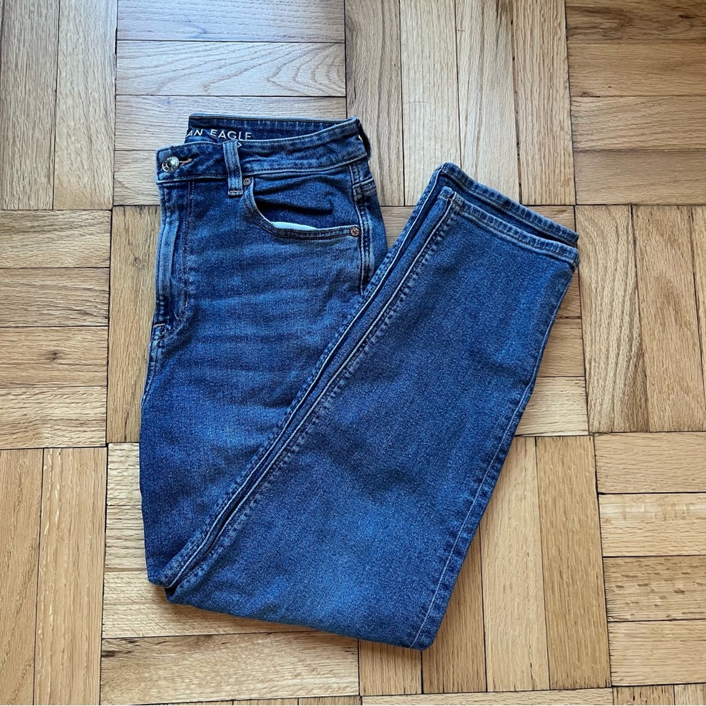 💘 American Eagle Mom Jeans